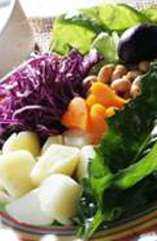 Salada de Folhas e Soja ao Molho de Iogurte